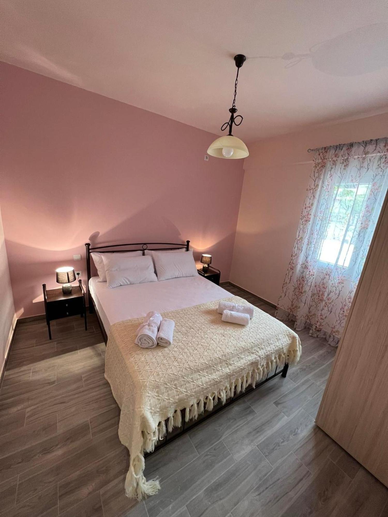 Katelia'S Apartments Almiropótamos Стая снимка